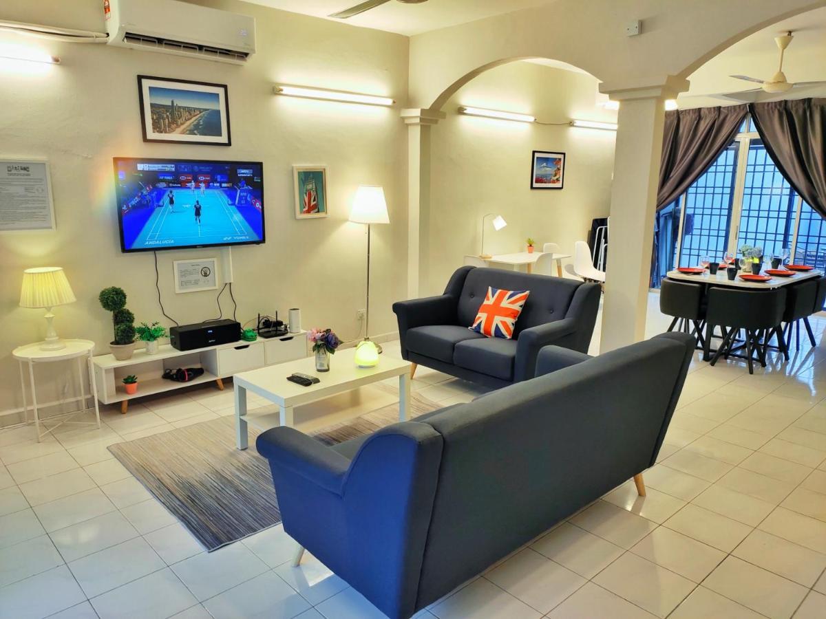 Semi-Detached, Up To 21 Pax, 4 Bedrooms, 3 Bathrooms, 4 Car Parks By Star Home Bayan Lepas Exterior foto